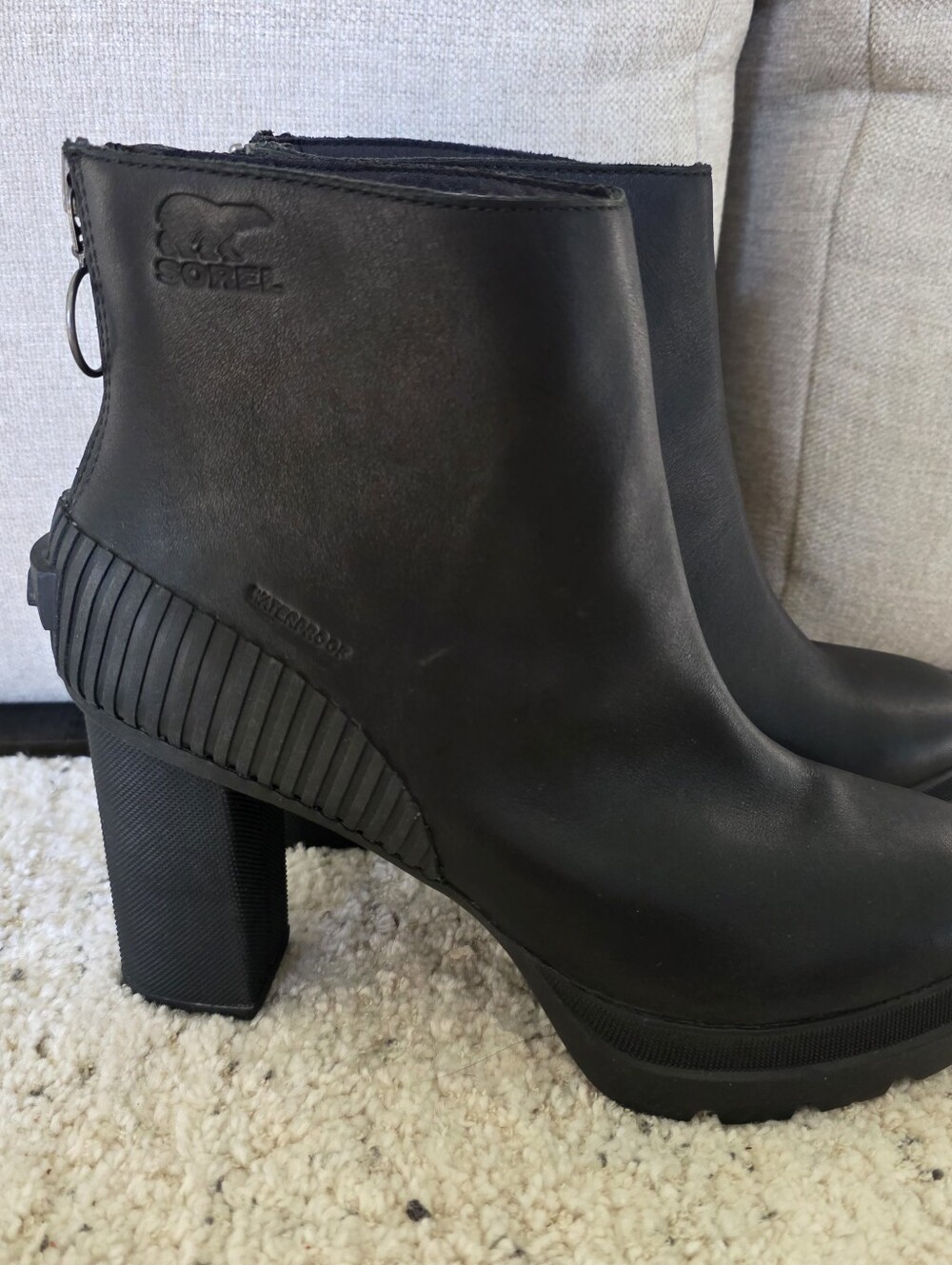 Sorel Black Leather Chunky Block Heel Ankle Booties Size 9